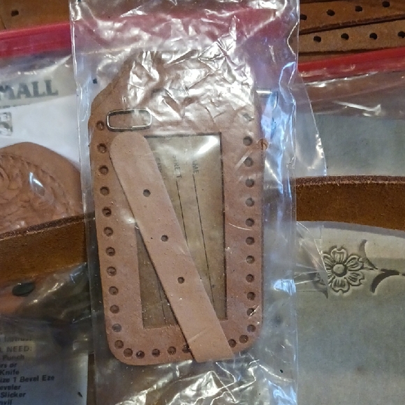 Roamer Handbag Kit with Brown Leather - Picture 16 of 16